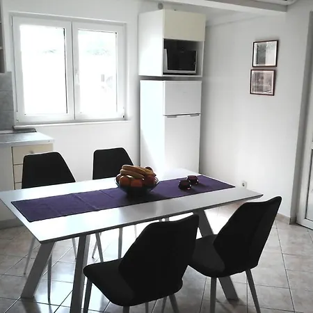 Razanj 2970b Apartmán Rogoznica (Sibenik-Knin)