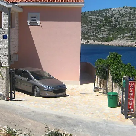 Razanj 2970b Apartmán *